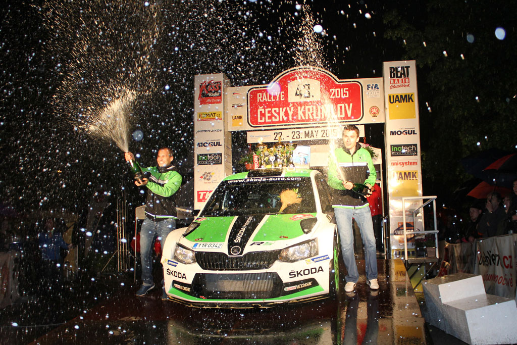 Vítězové 43. Rallye Český Krumlov 2015 - Jan Kopecký a Pavel Dresler (foto: Dalibor Benych)